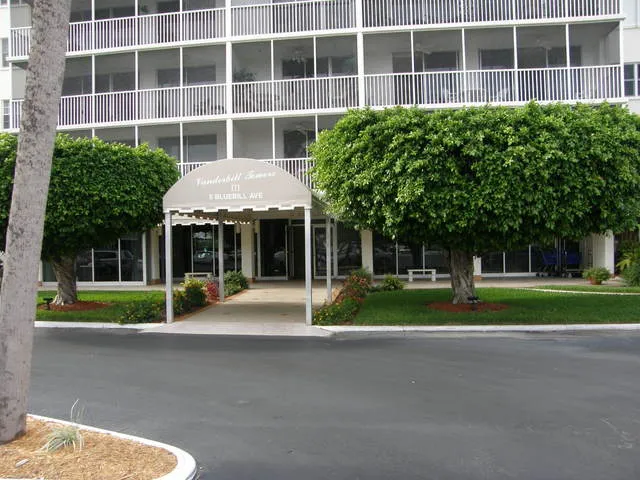 Entrance to Vanderbilt Towers III