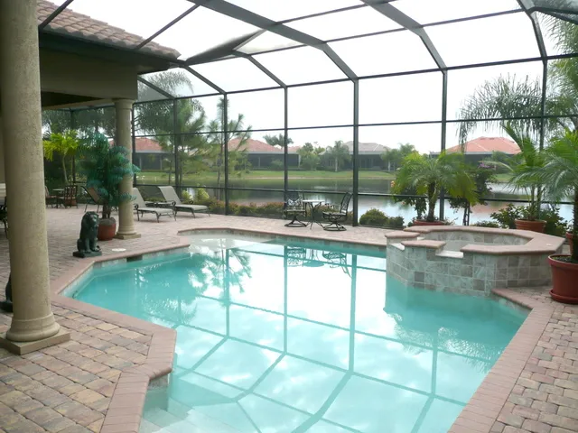 Pool and Jacuzzi over looking the Lake