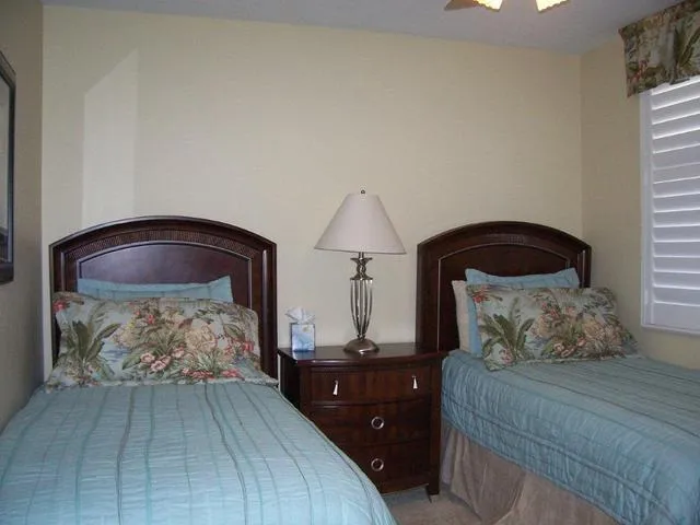 PELICAN BAY HIGH GREAT GULF VIEW photo 16