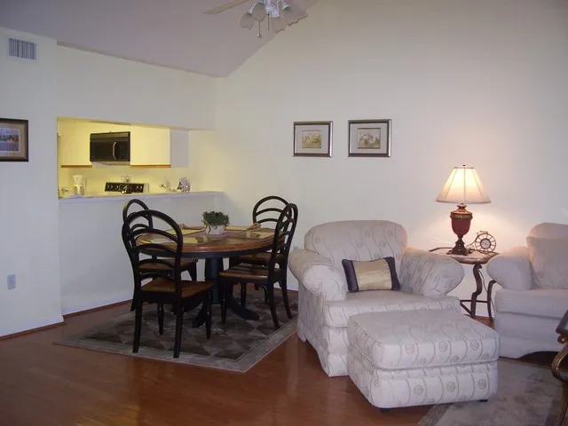 PELICAN BAY 3 BEDROOM $4,500 BARGAIN! photo 10