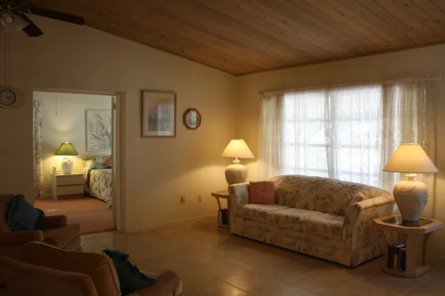 SEPARATE LARGE LIVING ROOM FOR RELAXATION.