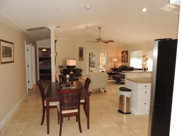 Spacious open floor plan - clean and immaculate