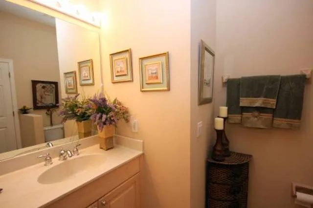 GUEST BATH