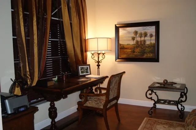 Luxory Lakefront Vacation Home in Crown Point photo 3