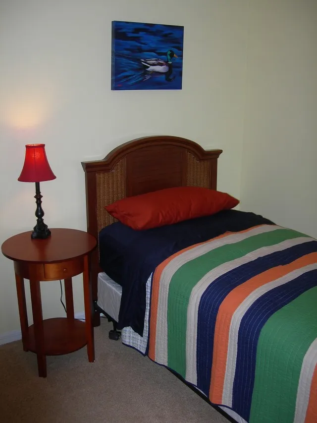 Third bedroom with twin bed