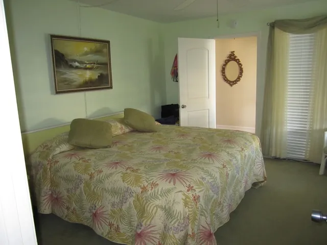 Beachfront 2b/2b Top Floor Unit photo 7
