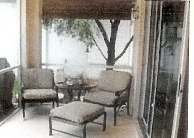 lanai overlooks onto a 10x14 patio