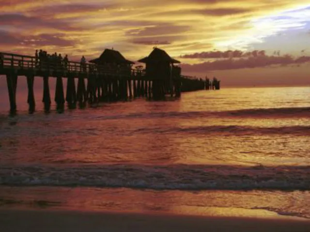 Pier and sunset, 3 blks from condo.