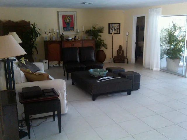 Naples Moorings Home- On Golf Course - Walk to Beach photo 4