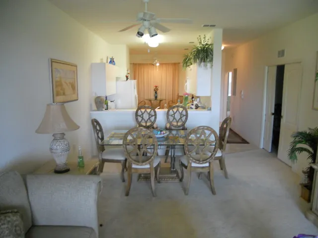 Living/dinning room
