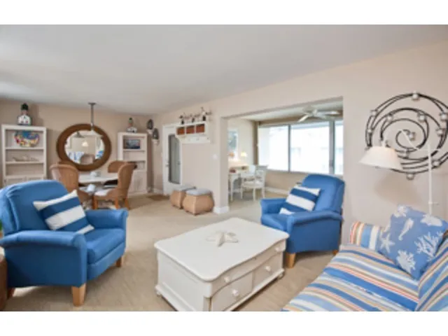 Living Room / Dining Room