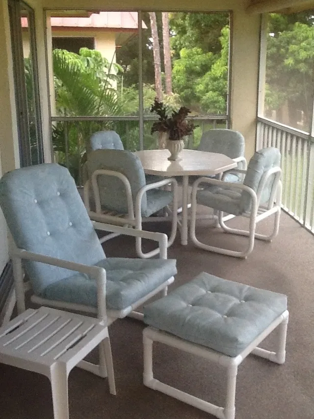 Enclosed lanai.