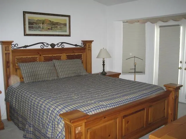 Beautiful villa with heated pool near beach photo 9