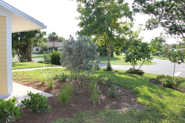Central Naples Cottage photo 10