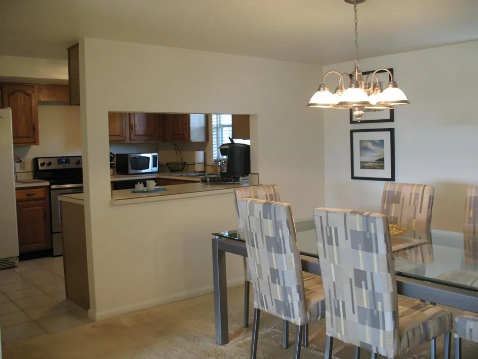 Imperial condo with fabulous golf course & lake view photo 4