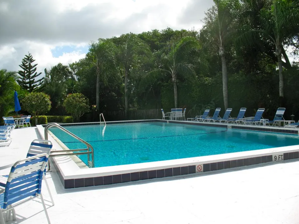 Imperial condo with fabulous golf course & lake view photo 20