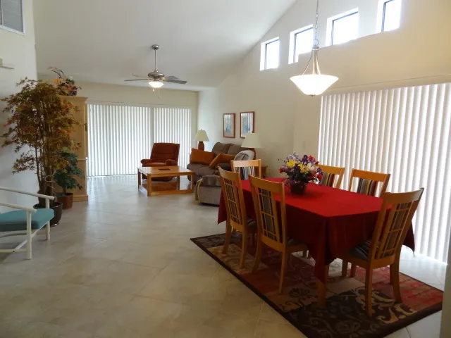 Beachwalk Villa-walking distance to Vanderbilt Beach photo 4
