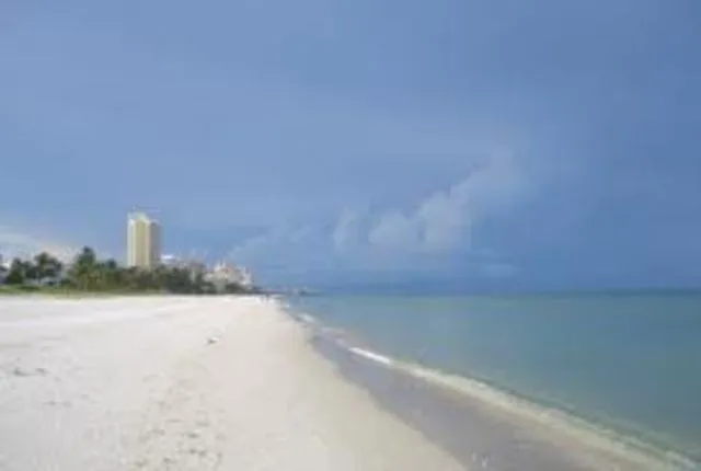 Within steps to the sand!