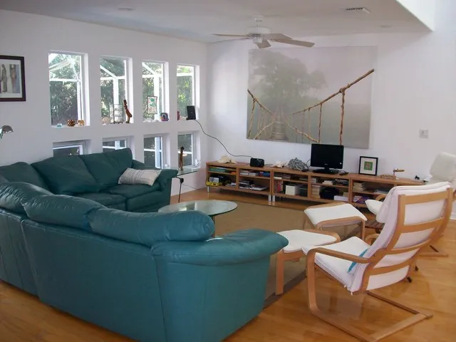 bright and comfortable living room