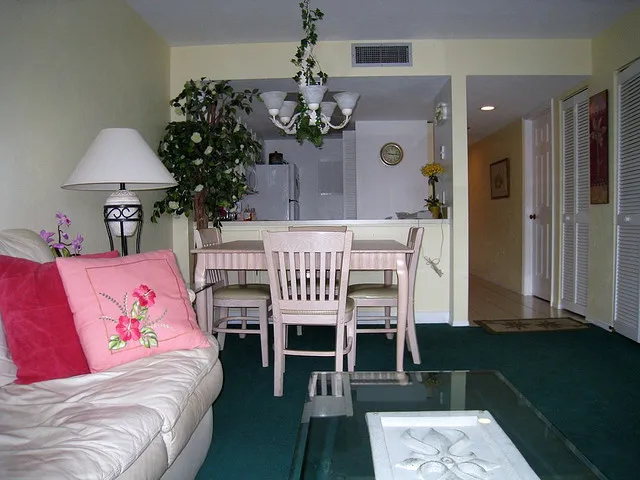 Naples Park Shore Resort Condo - January still OPEN! photo 2