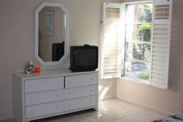 Affordable Naples Rental - West of U.S. 41 photo 10