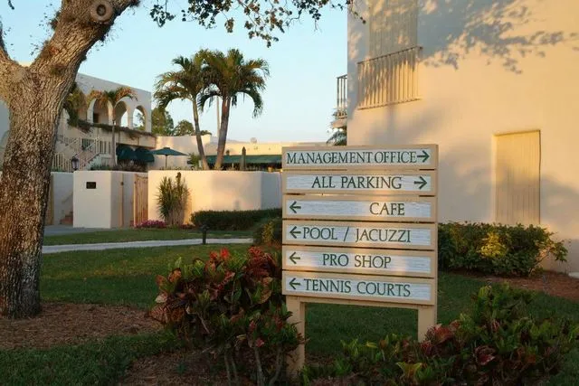 Lakeview Condo at World Tennis Club photo 7