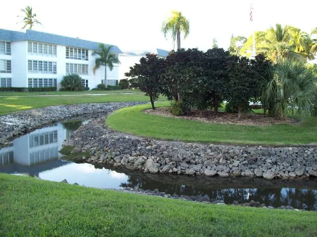 Vista Palms photo 6