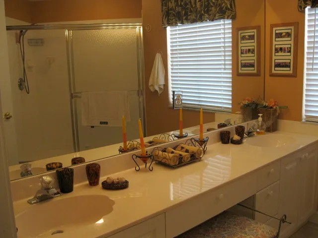 Master bath with shower