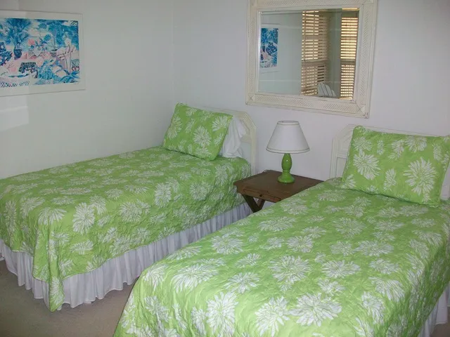 SCH403-GUEST BEDROOM