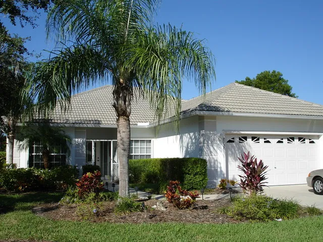 Front of the villa 