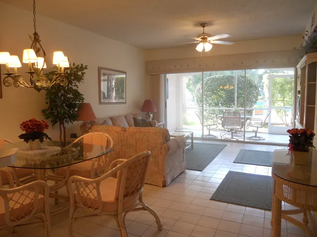 Living Room/Dining Room
