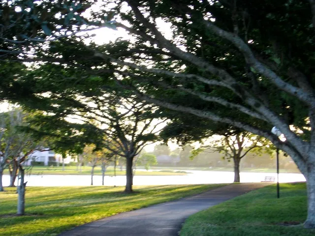 Beautiful lakeside mile round jog path right outside your door!