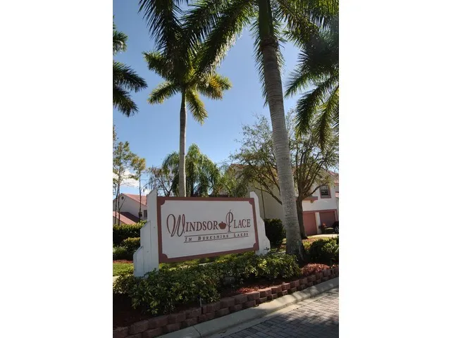Entrance to Windsor Place.