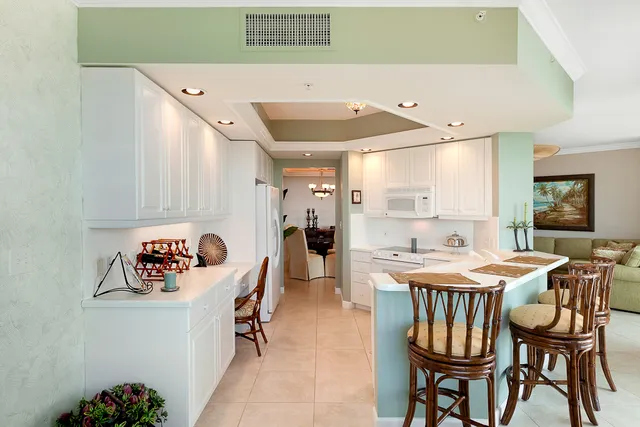 LAST CONDO AVAILABLE AT THE DUNES FOR MARCH 2013 photo 3