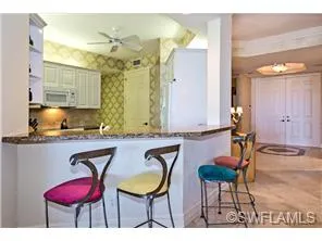 Breakfast bar