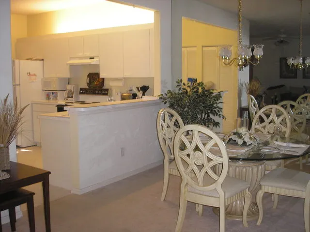 Dining room into kitchen