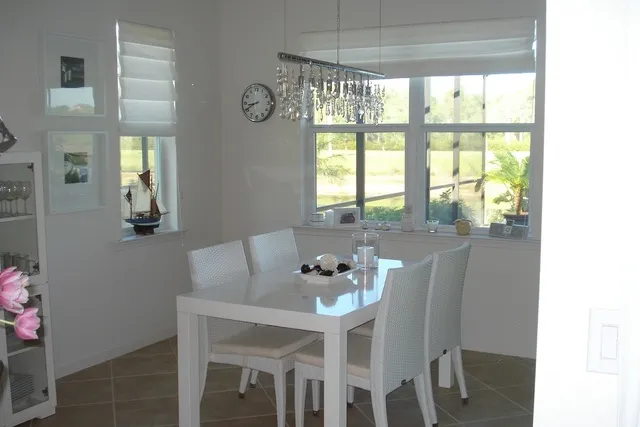 Breakfast Room