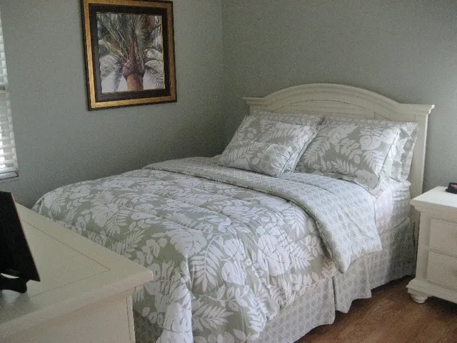 Huntington Lakes - Beautiful Vacation Bungalow! photo 10