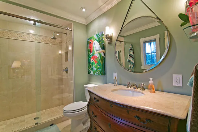 Old Naples Charmer!  Beautiful home on the water! photo 8