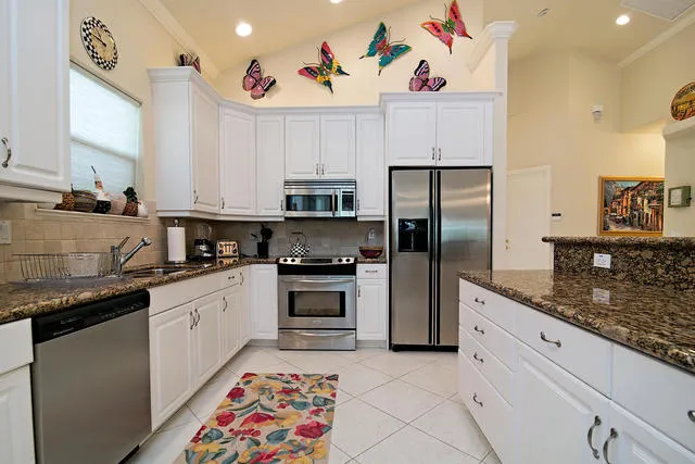 Beach Cottage - Available Nov/Dec and March 2015 photo 2