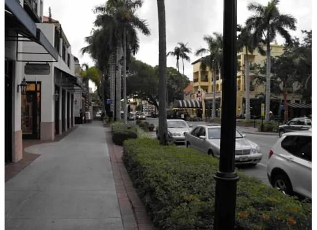 5th Avenue Shops