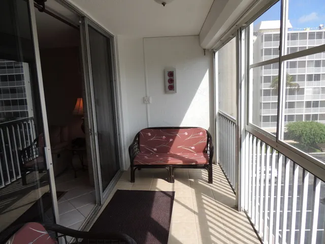 The lanai has plenty of seating areas