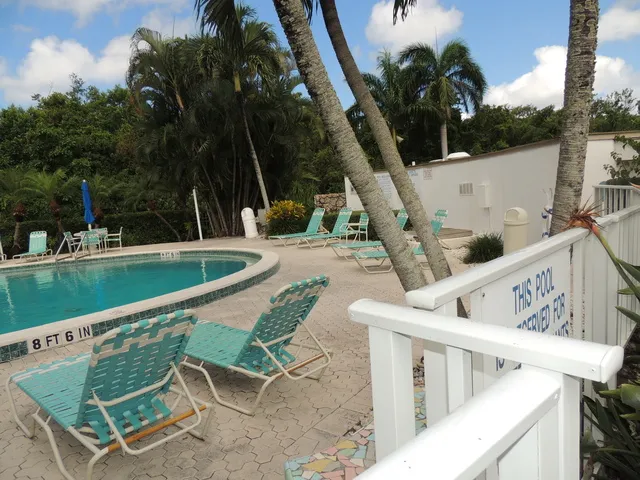 Book your Naples Vacation Now!