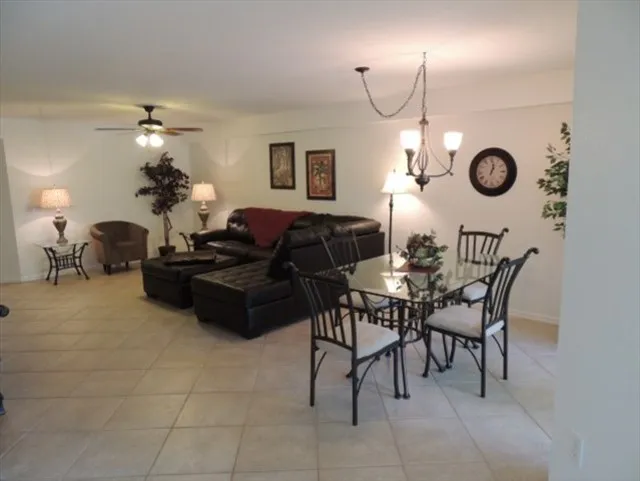 Newly renovated condo minutes from Vanderbilt & Bonita Beach