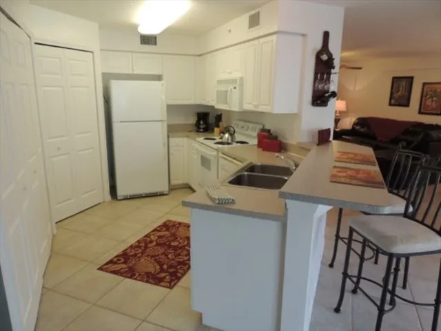 Spacious Kitchen - fully equipped.. complete with washer and dryer