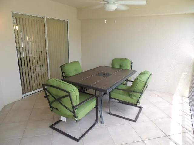 Spacious Lanai