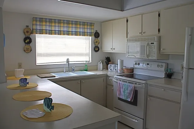 Get your 2015 RENTAL now, Royal Harbor photo 5