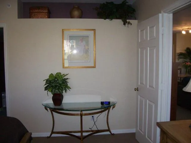 CARLTON LAKES 1ST FLOOR NEW FURNITURE photo 1