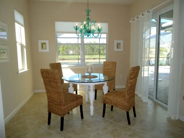 Breakfast Room