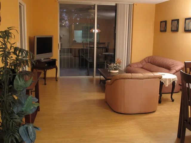 Heart of Naples-Prime location at reasonable price photo 2